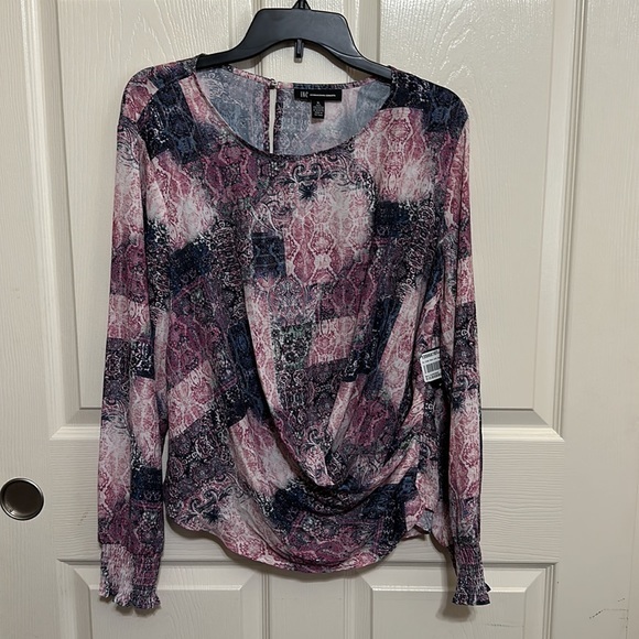 INC Womens Pink Keyhole Twist Front Shirt Blouse Top NWT Says XL but fits medium - Picture 3 of 9